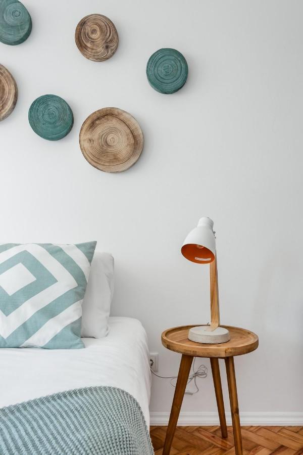 Apartment Stroll To Coffee Shops Near A Renovated Hillside In Graca Lissabon